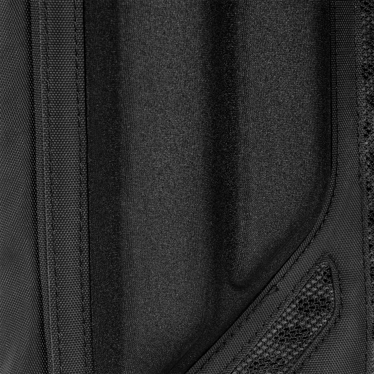 paragon-hydration-pack-o0 Paragon_Black_Texture.png
