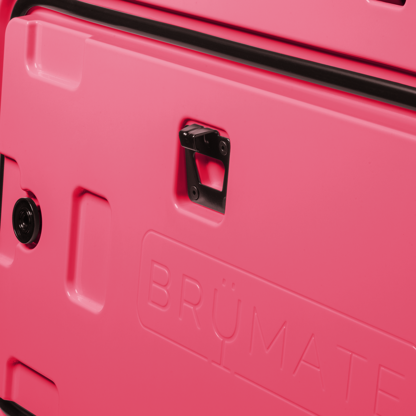 brutank-m2 brutank-55qt-neonpink-bottle-opener.png